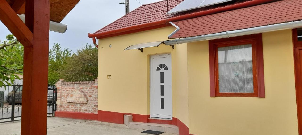 Kalandor szállás Kozarmisleny Exterior foto