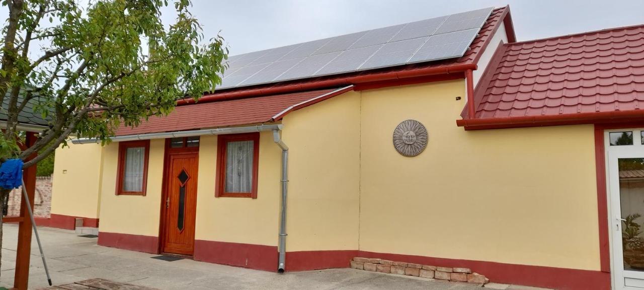 Kalandor szállás Kozarmisleny Exterior foto
